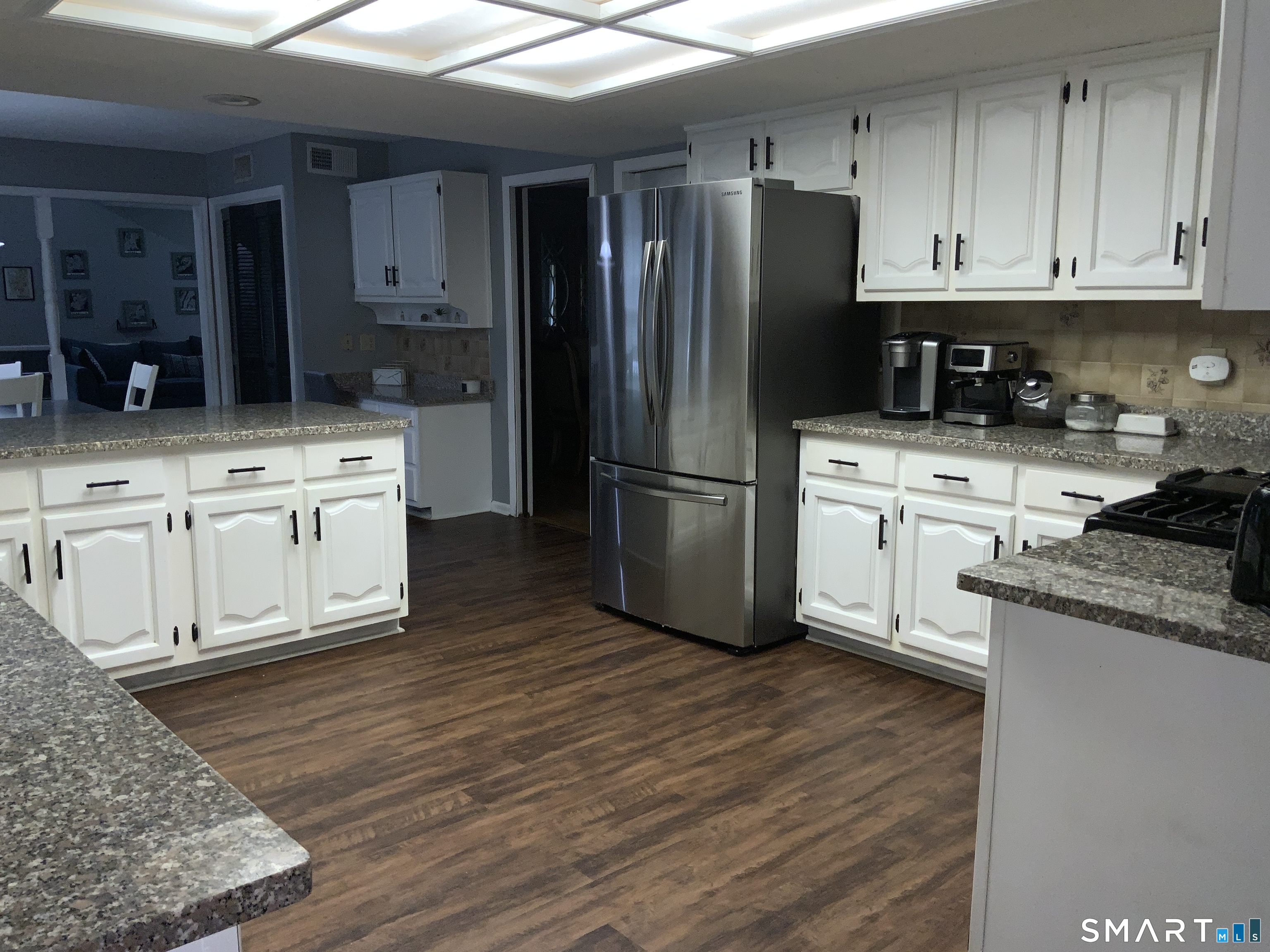 18 Hickory Lane New Fairfield CT 06812