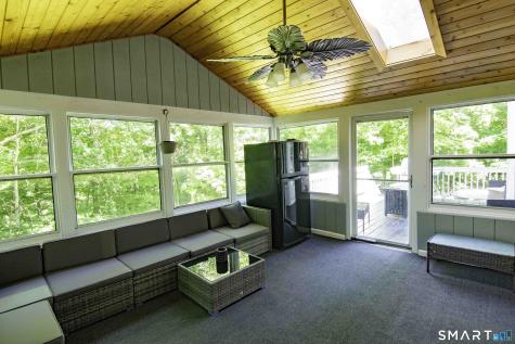 18 Hickory Lane New Fairfield CT 06812