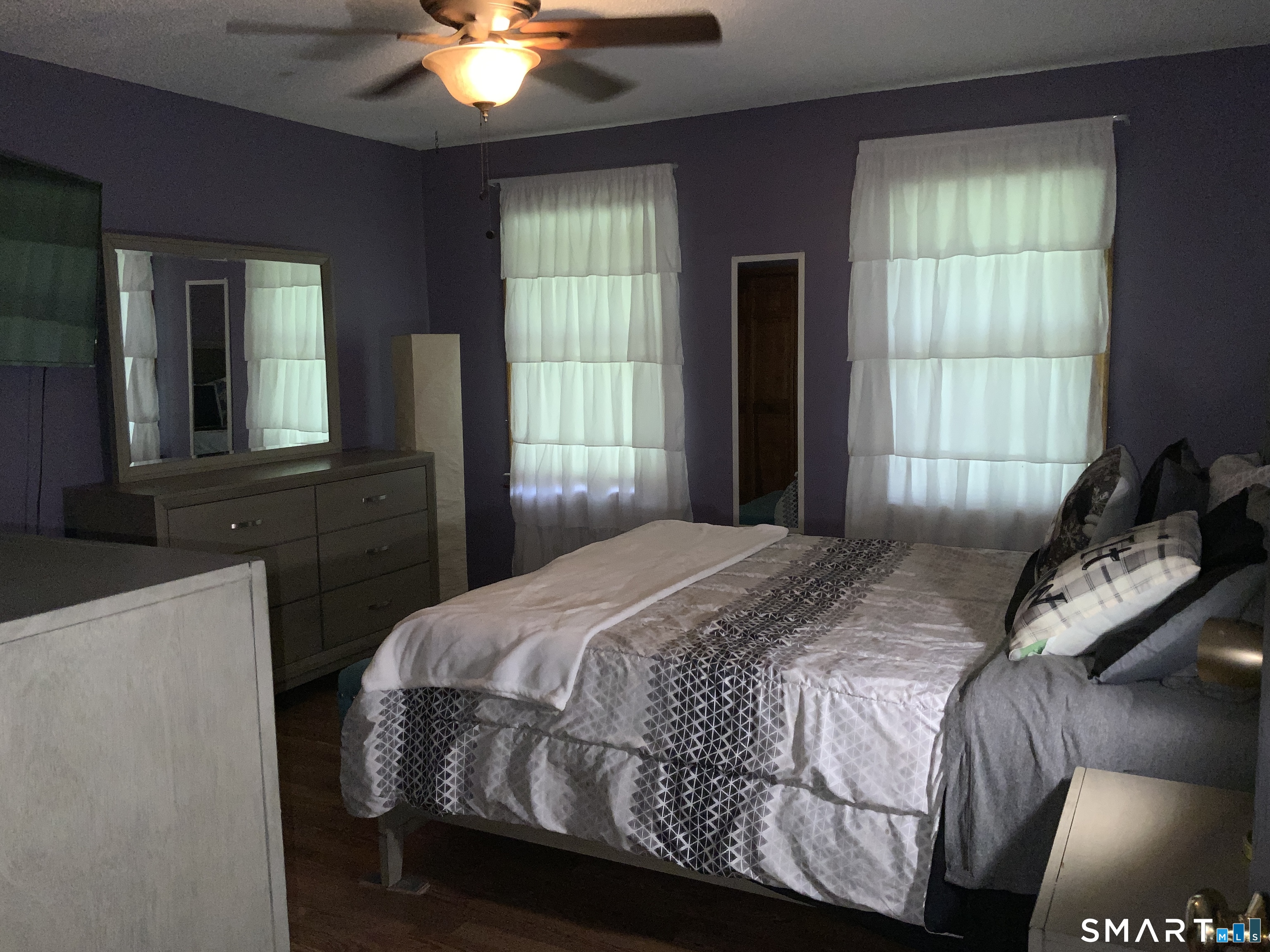 18 Hickory Lane New Fairfield CT 06812