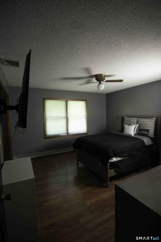 18 Hickory Lane New Fairfield CT 06812