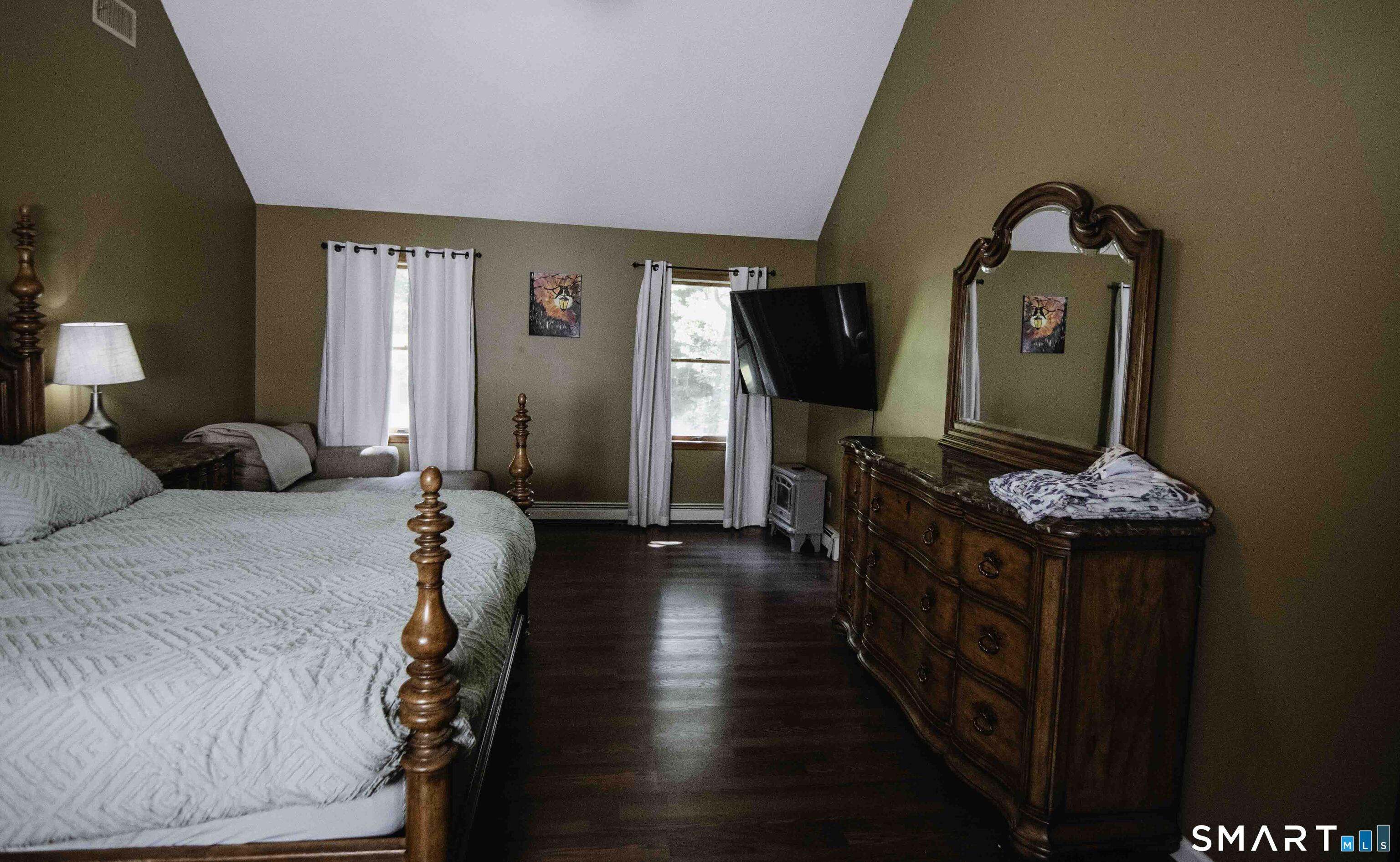 18 Hickory Lane New Fairfield CT 06812