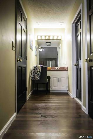18 Hickory Lane New Fairfield CT 06812