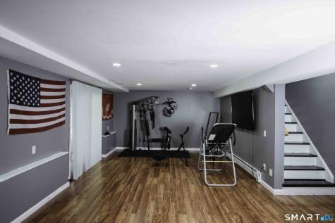 18 Hickory Lane New Fairfield CT 06812