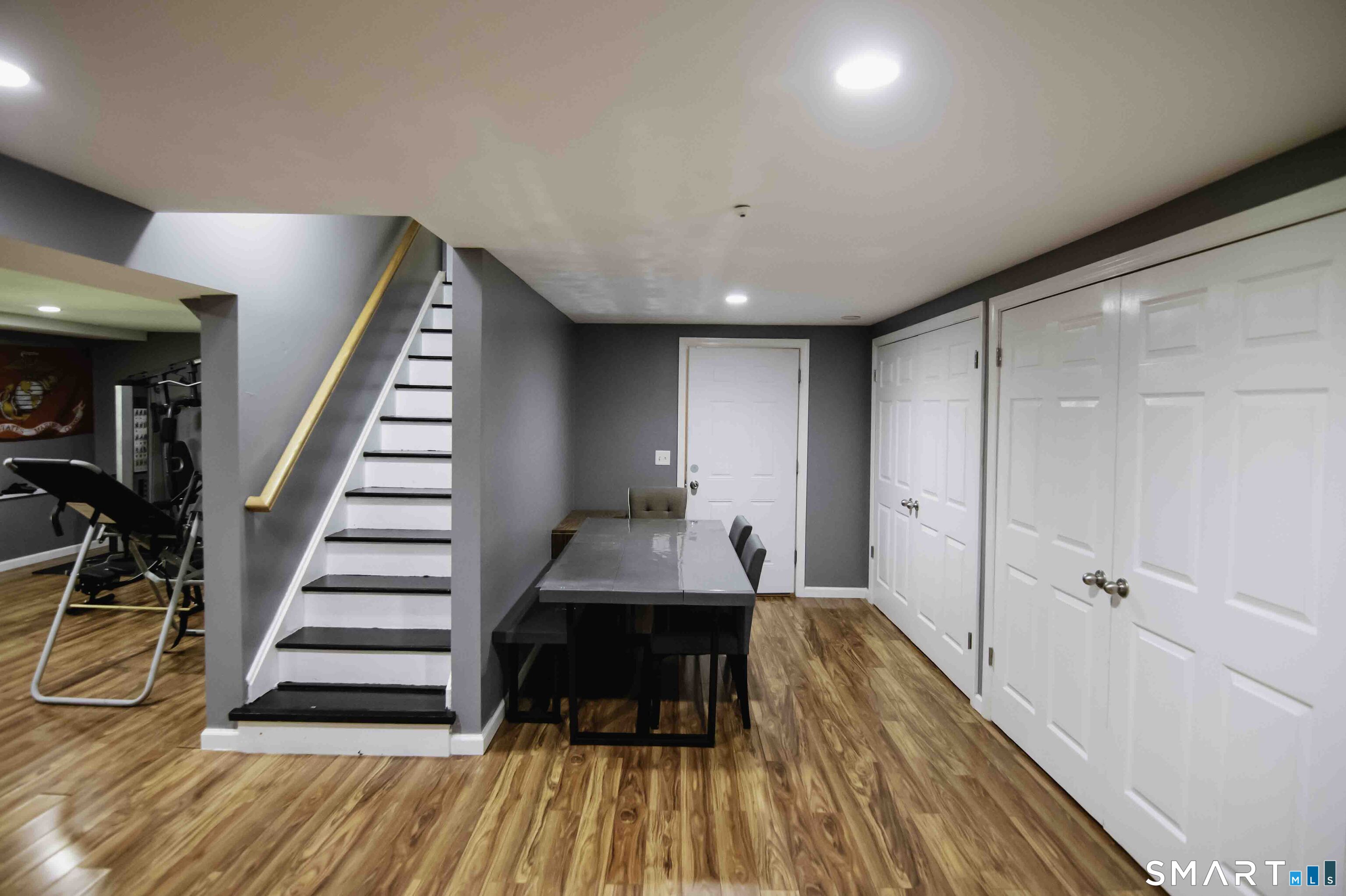 18 Hickory Lane New Fairfield CT 06812
