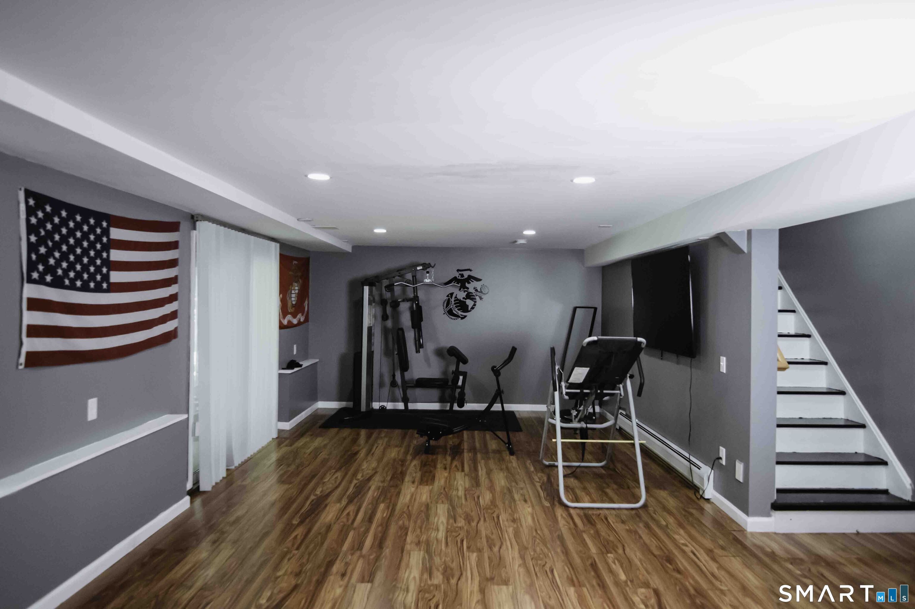 18 Hickory Lane New Fairfield CT 06812