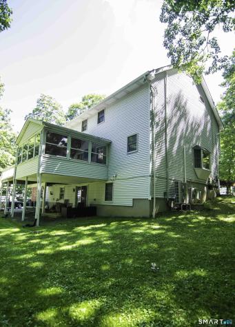 18 Hickory Lane New Fairfield CT 06812
