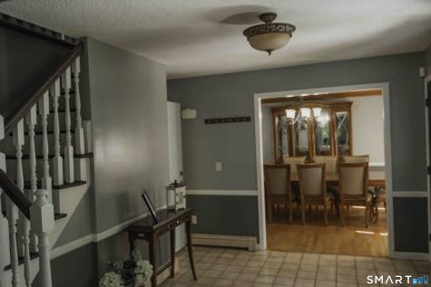 18 Hickory Lane New Fairfield CT 06812