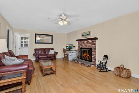 6 Hemlock Lane Avon CT 06001
