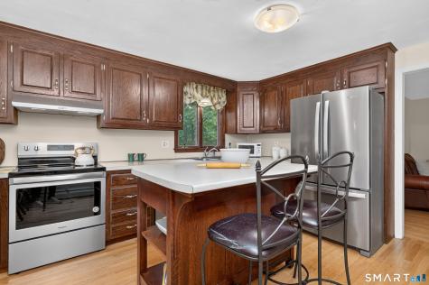 6 Hemlock Lane Avon CT 06001