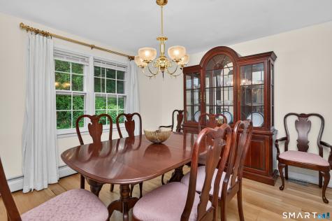 6 Hemlock Lane Avon CT 06001