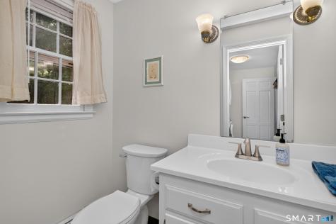 6 Hemlock Lane Avon CT 06001