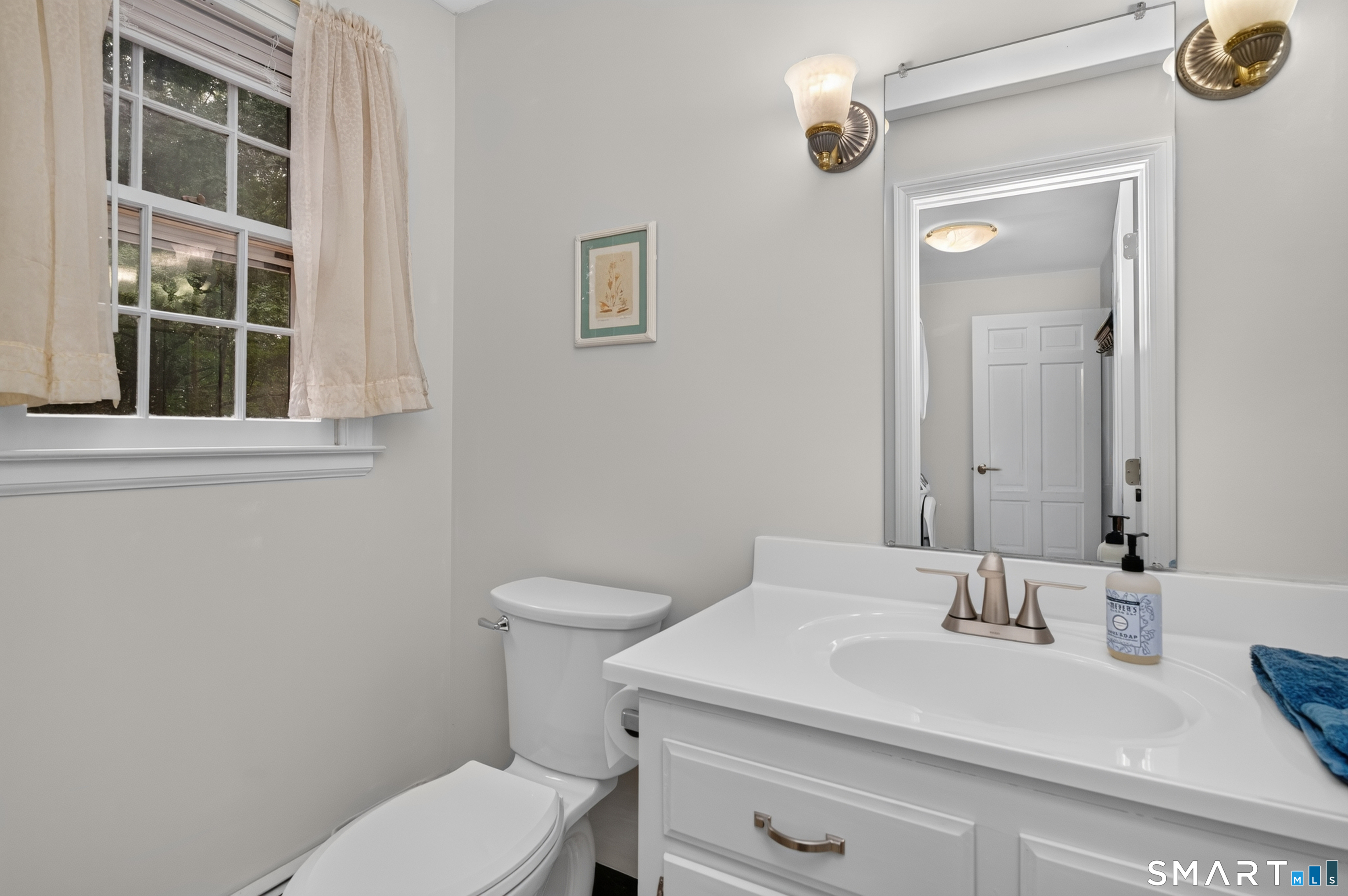 6 Hemlock Lane Avon CT 06001