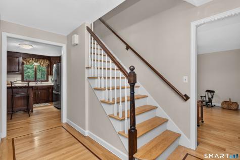 6 Hemlock Lane Avon CT 06001