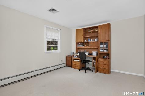6 Hemlock Lane Avon CT 06001