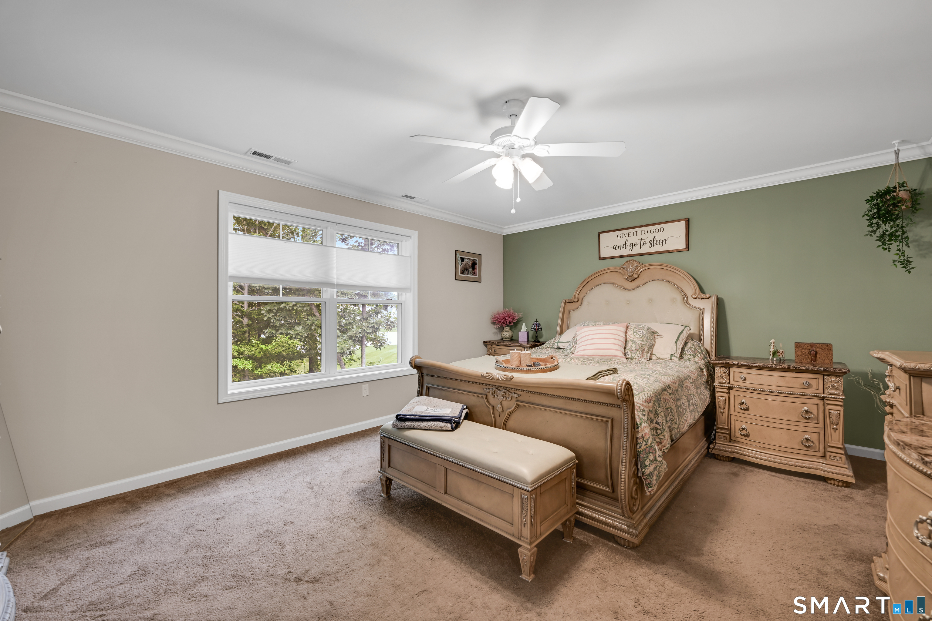 46 Old Oak Court Southington CT 06489
