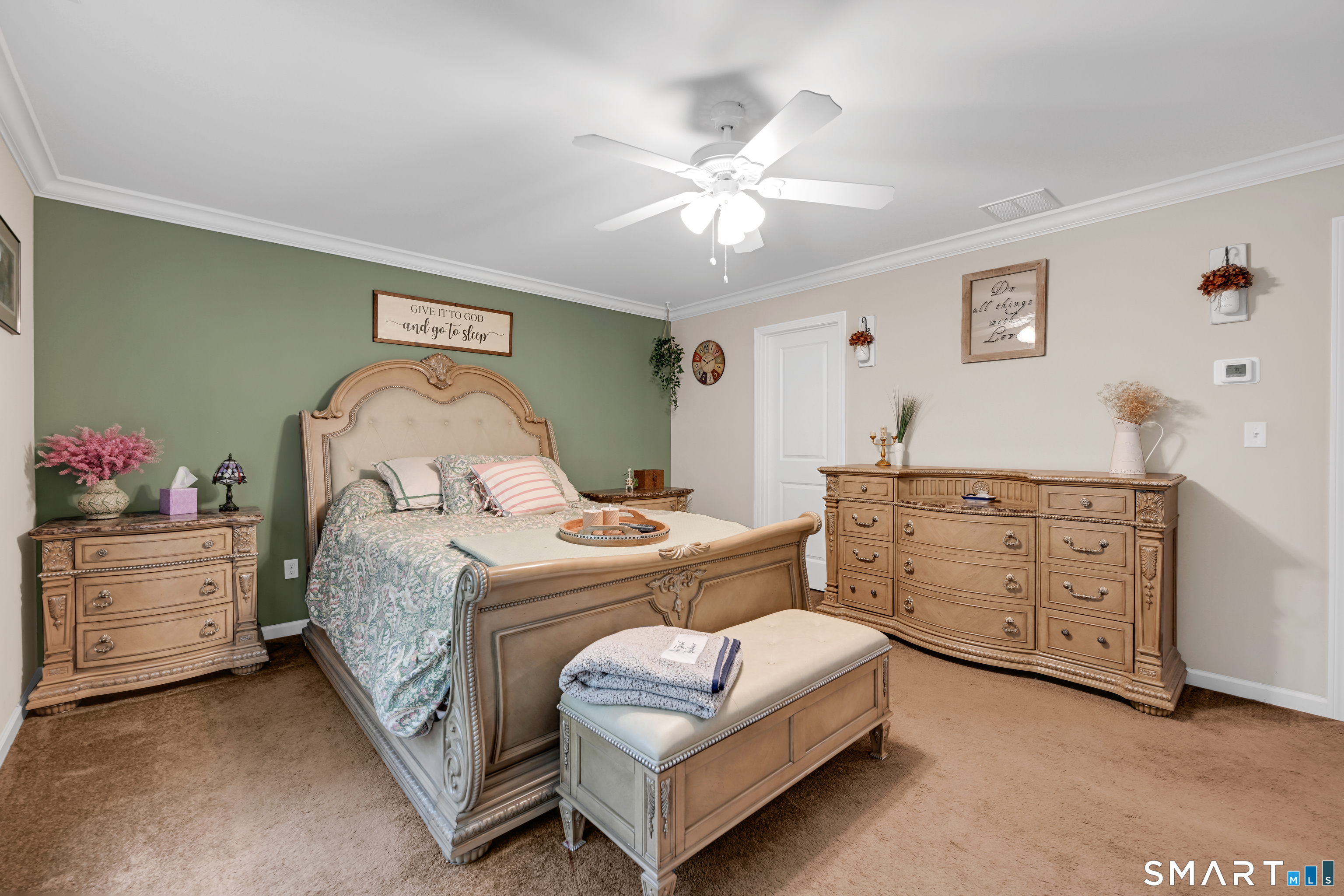 46 Old Oak Court Southington CT 06489