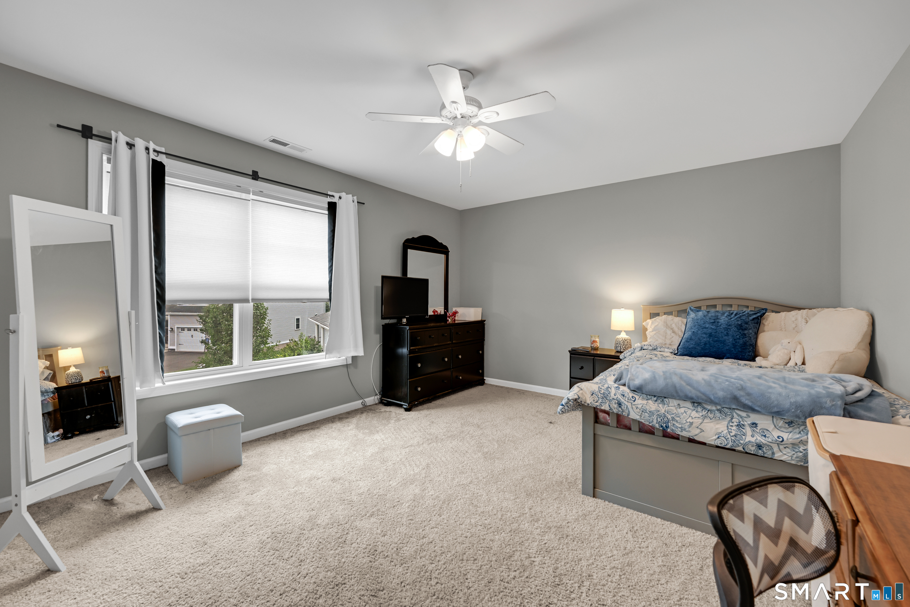 46 Old Oak Court Southington CT 06489