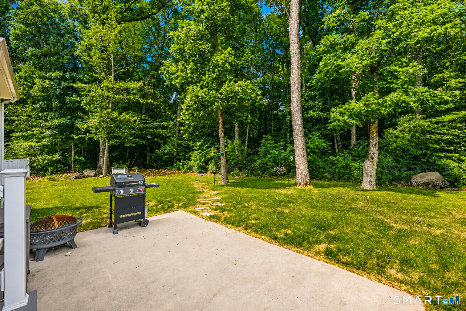 46 Old Oak Court Southington CT 06489