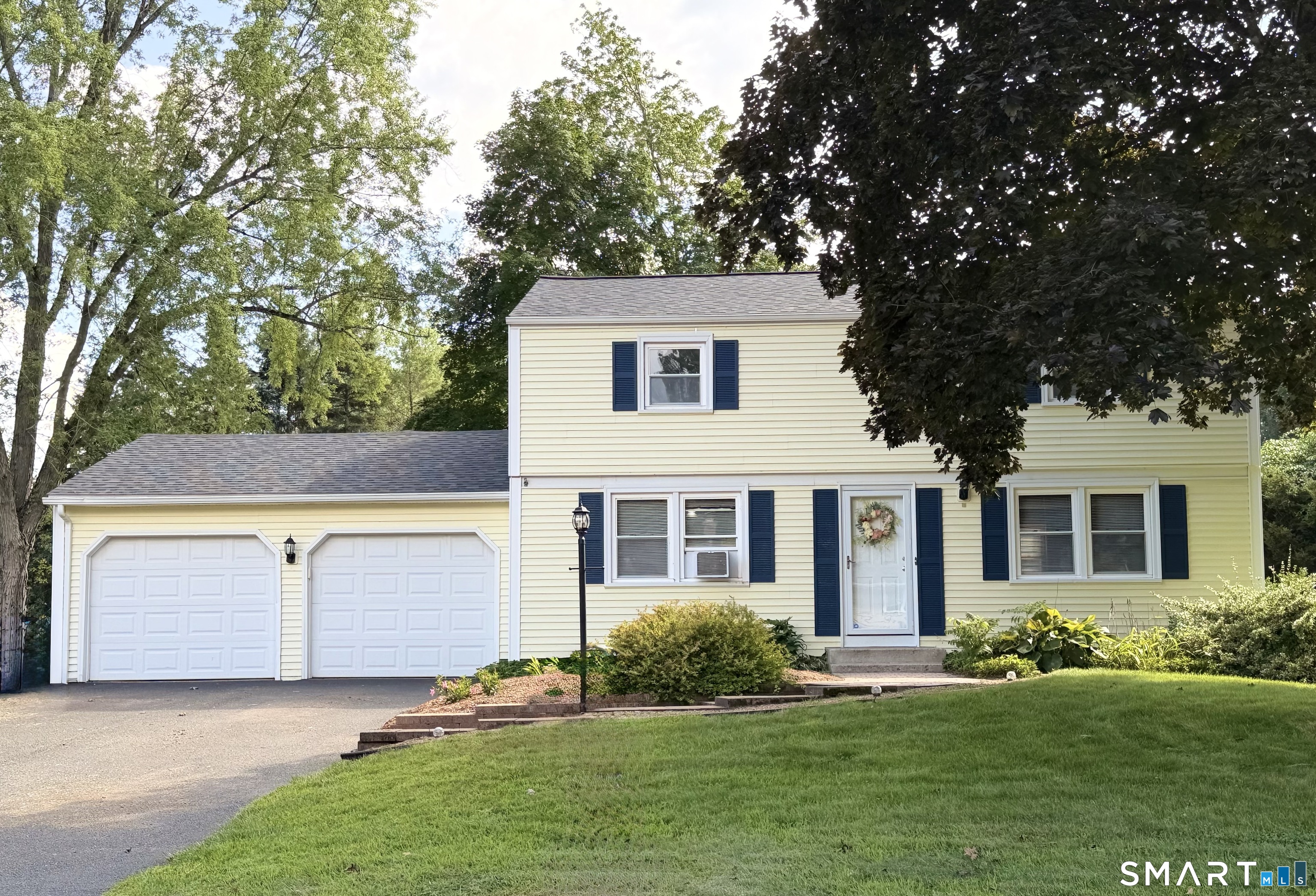 22 Cleveland Street Enfield CT 06082