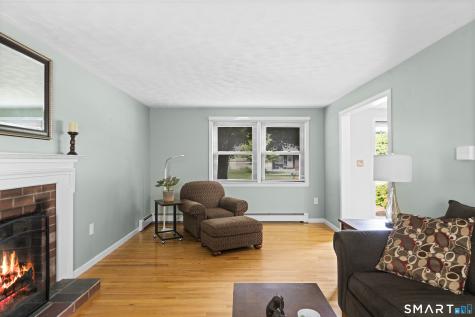 22 Cleveland Street Enfield CT 06082