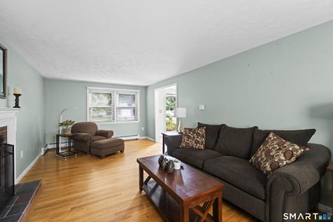 22 Cleveland Street Enfield CT 06082
