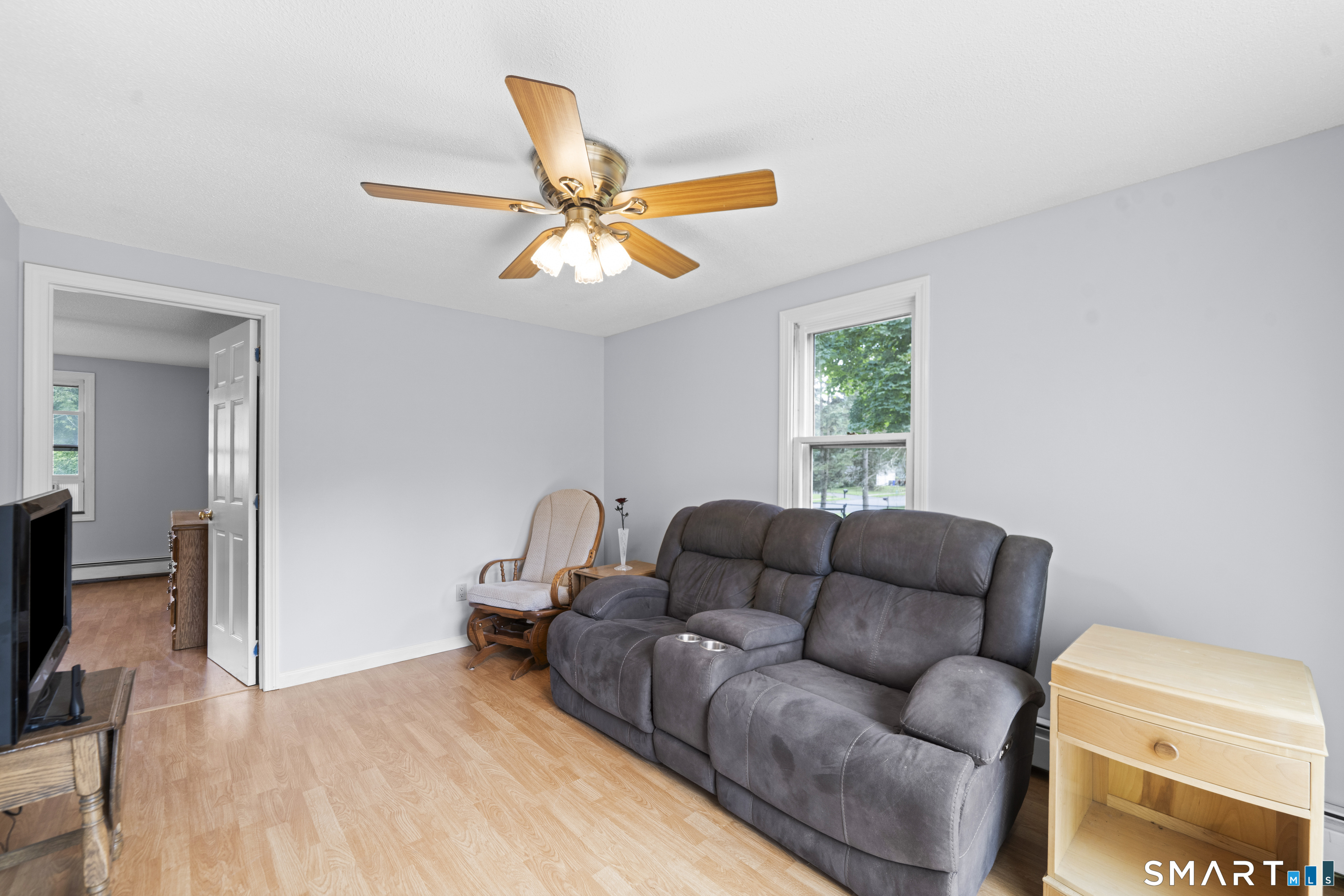 22 Cleveland Street Enfield CT 06082