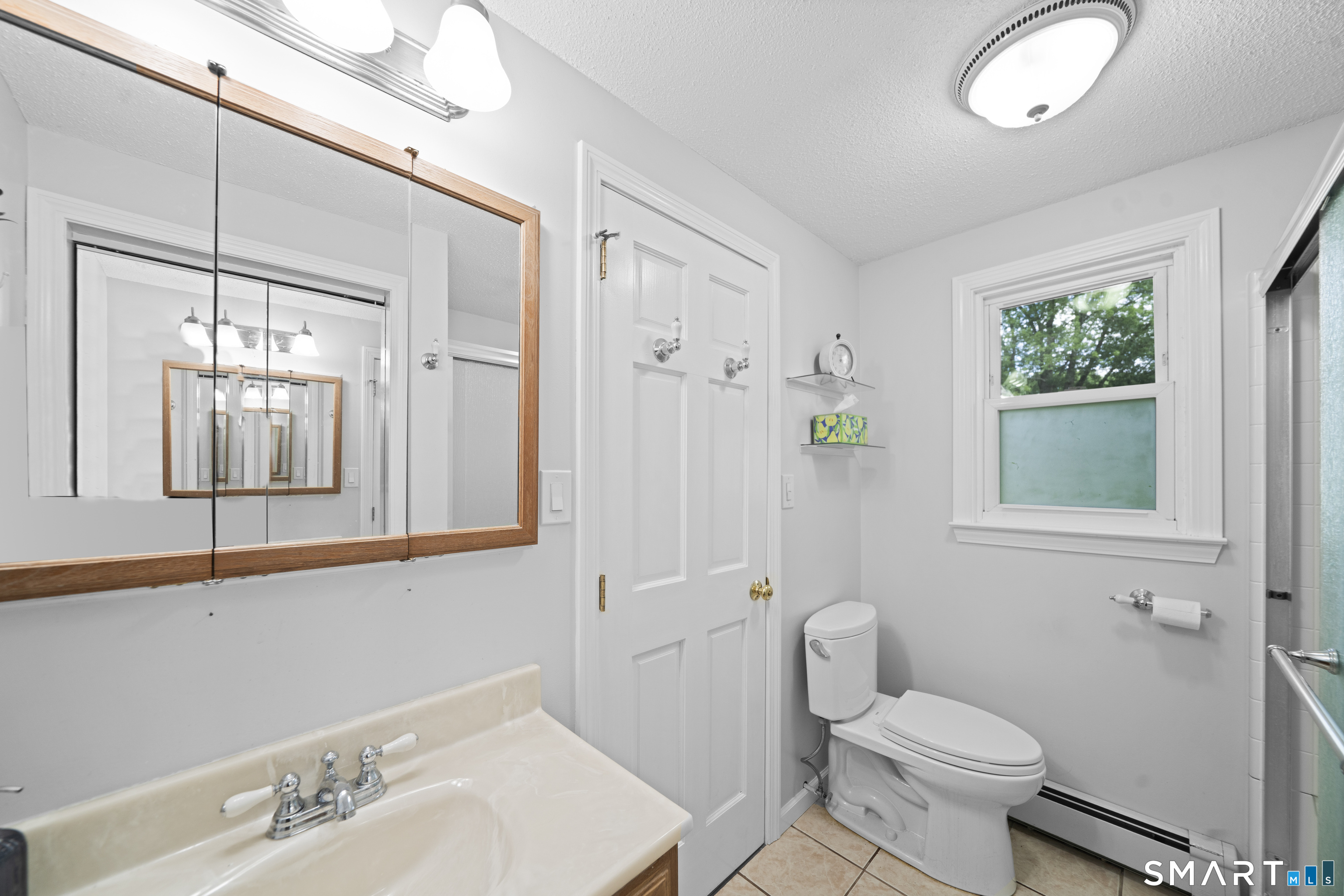 22 Cleveland Street Enfield CT 06082