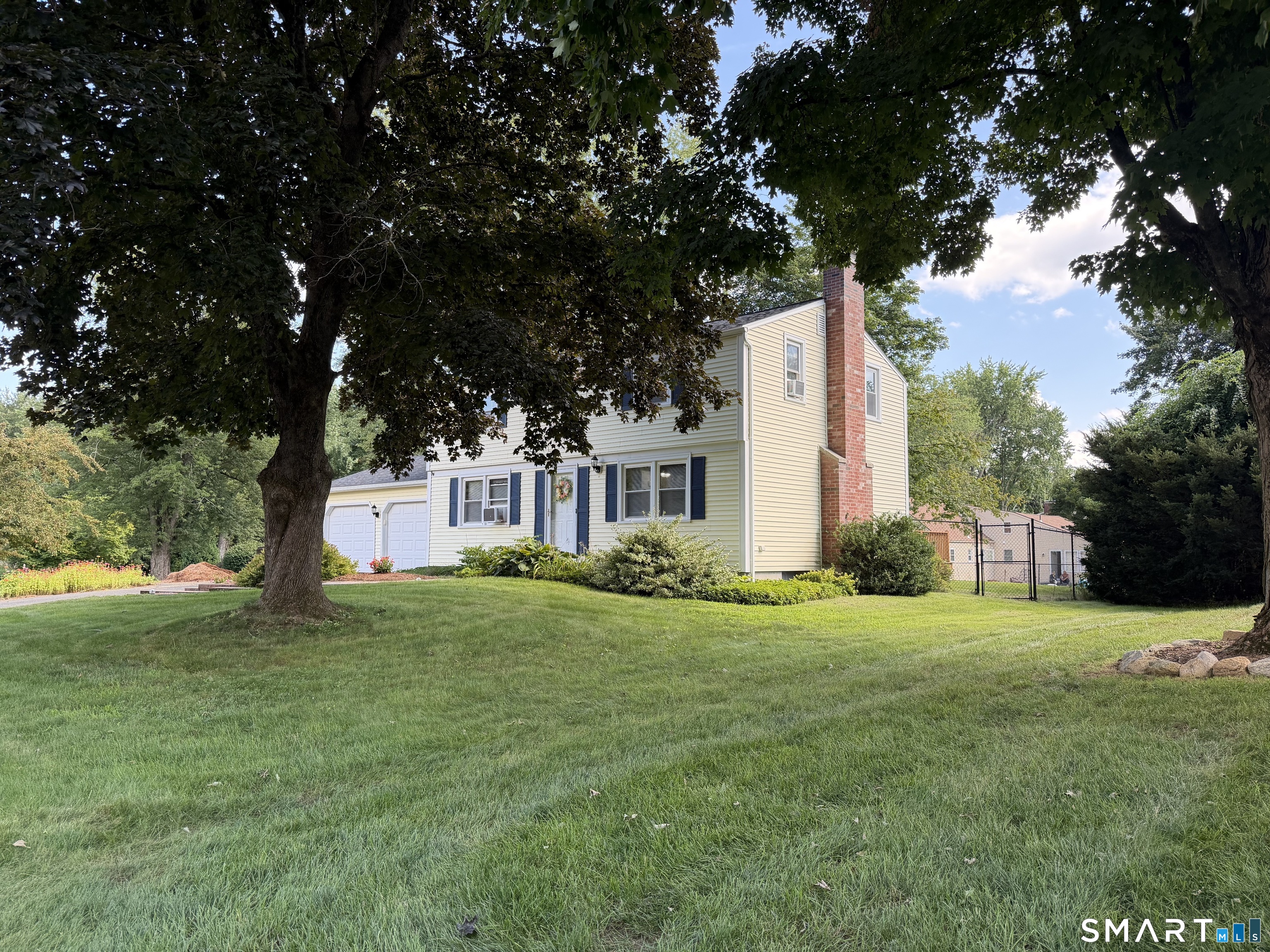 22 Cleveland Street Enfield CT 06082