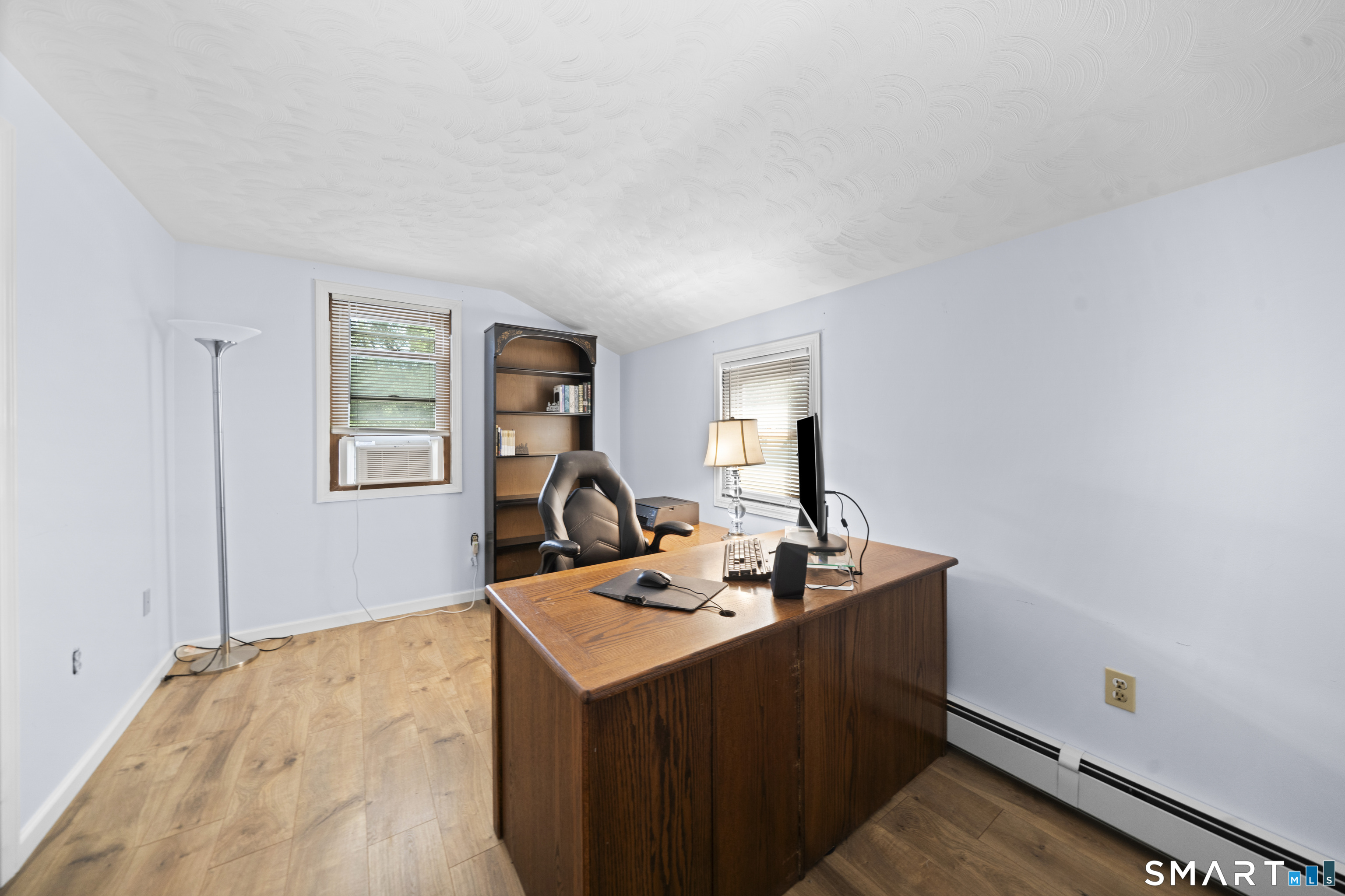 22 Cleveland Street Enfield CT 06082