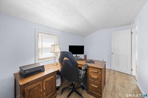 22 Cleveland Street Enfield CT 06082