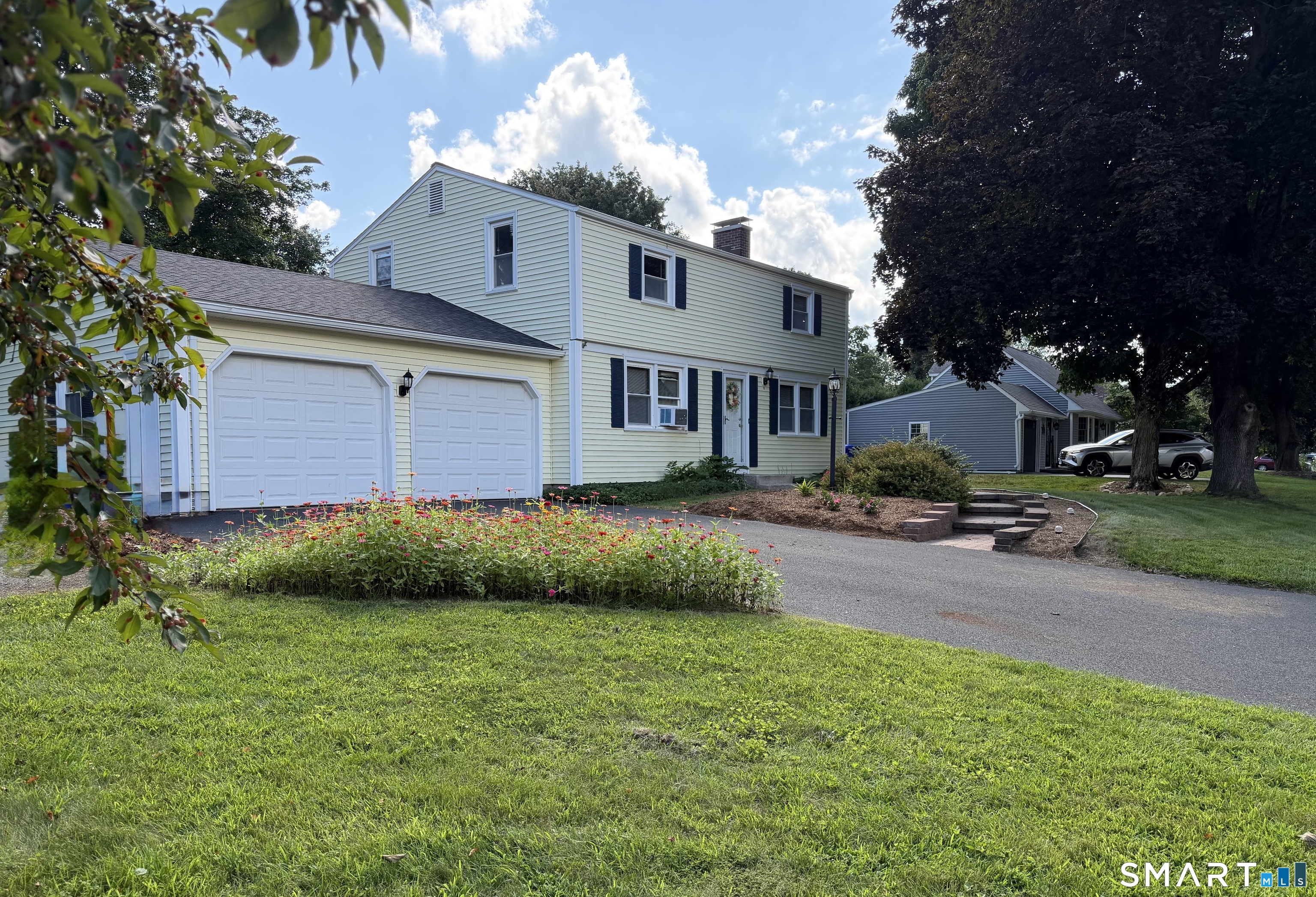 22 Cleveland Street Enfield CT 06082