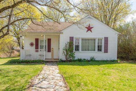 23 Strosberg Road Waterford CT 06385