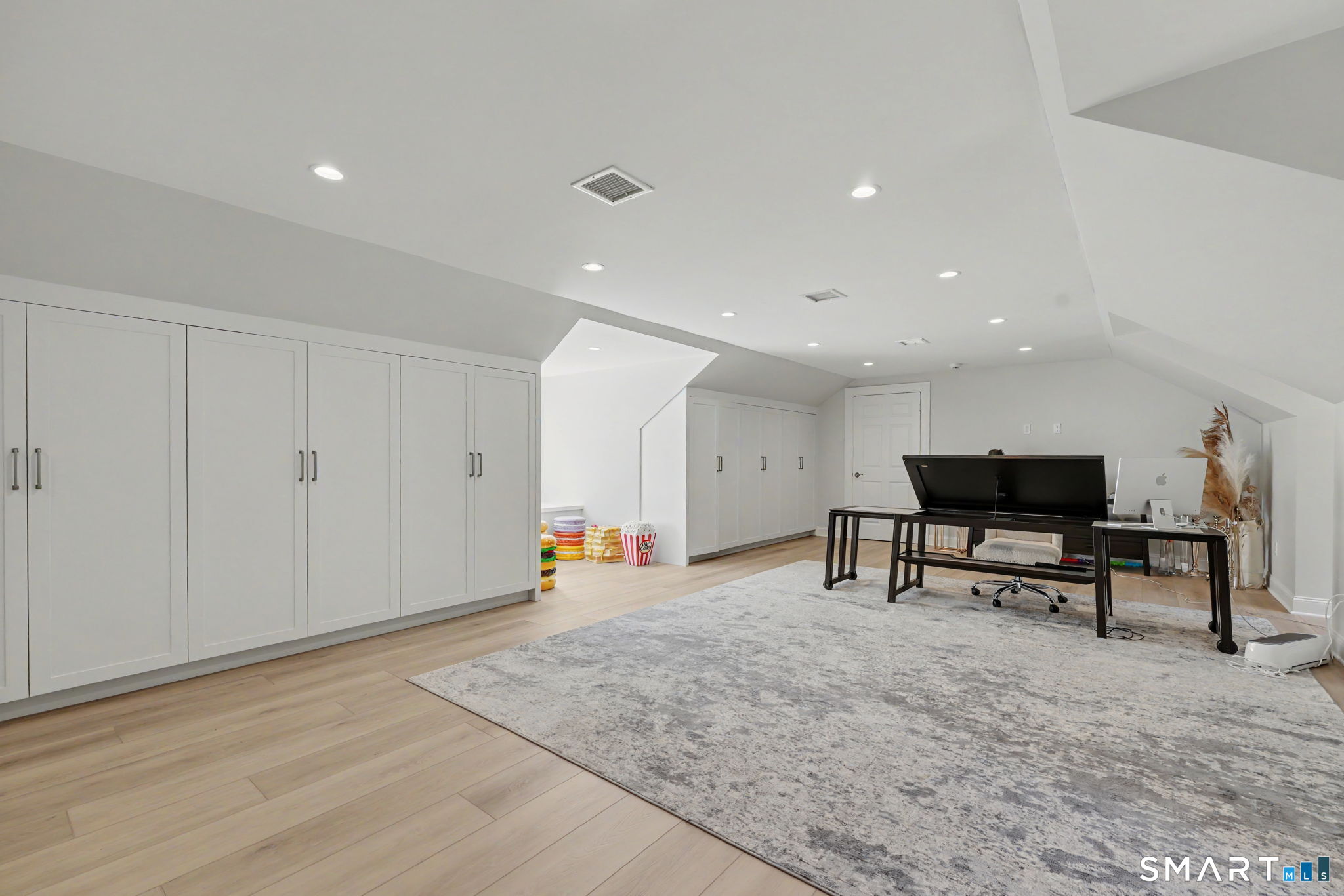 443 Brambley Hedge Circle Fairfield CT 06824