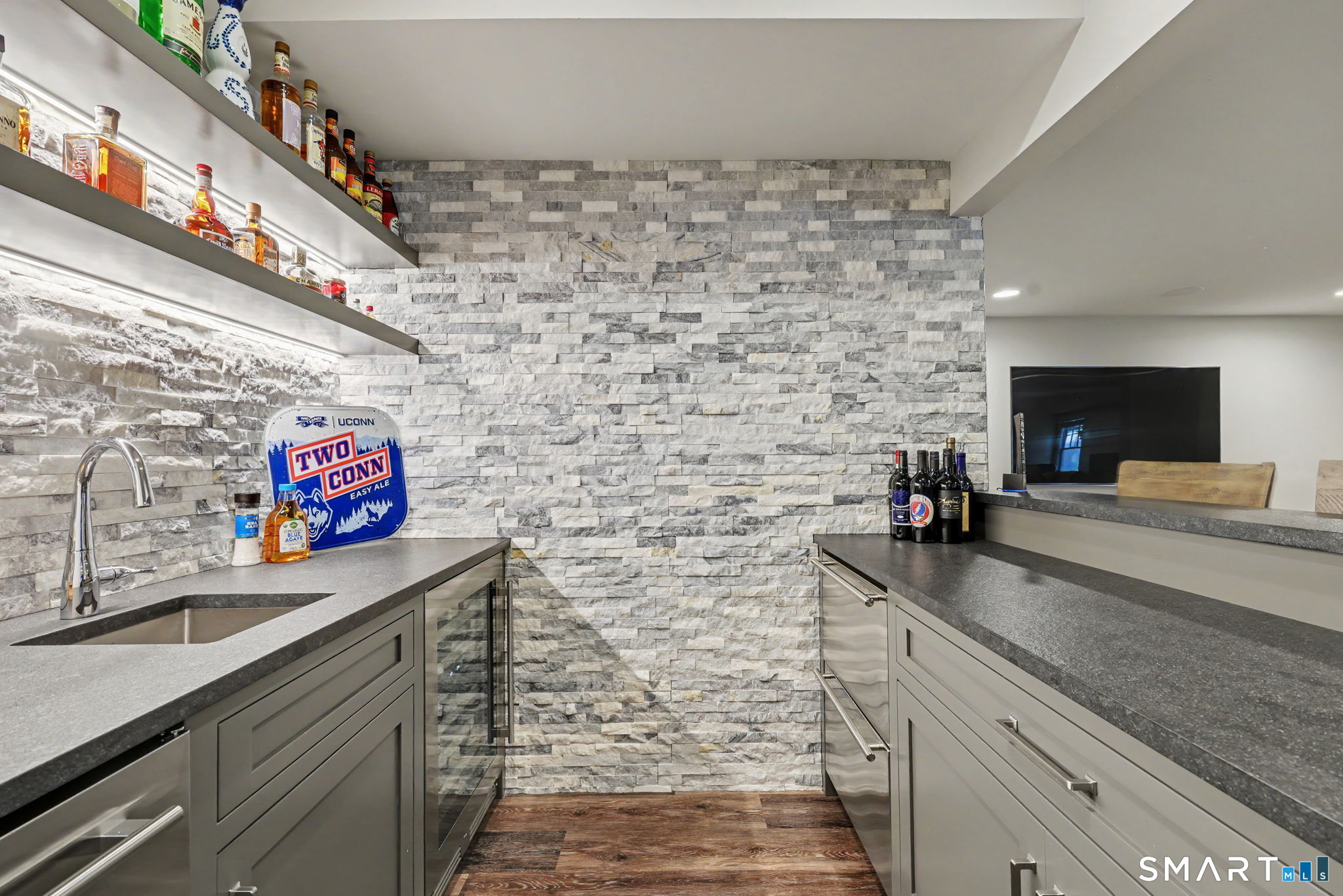 443 Brambley Hedge Circle Fairfield CT 06824
