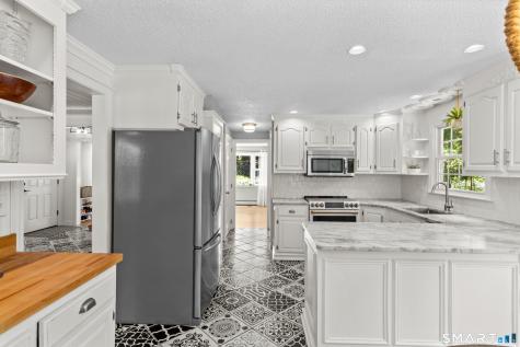 139 Craigemore Circle Avon CT 06001