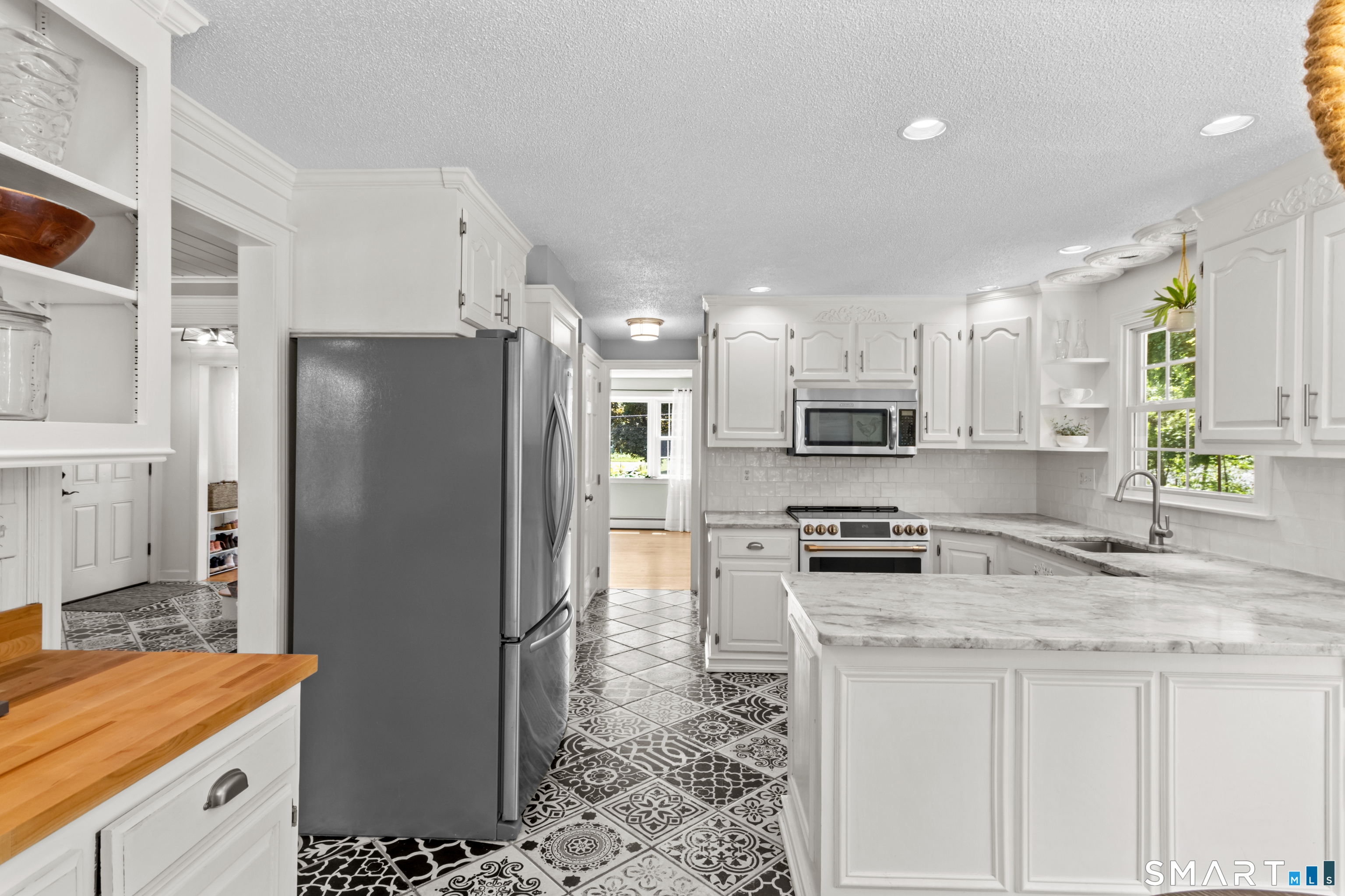 139 Craigemore Circle Avon CT 06001