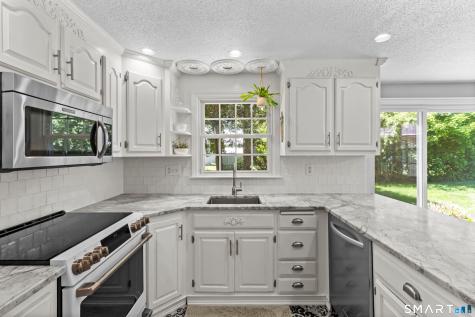 139 Craigemore Circle Avon CT 06001