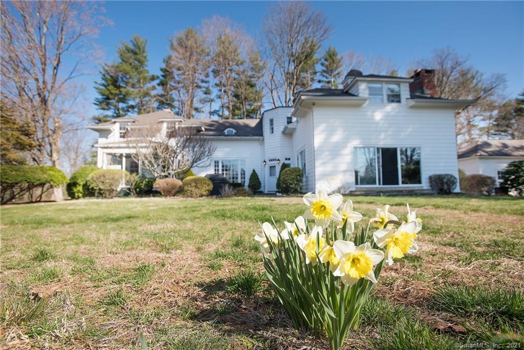 639 Smith Ridge Road New Canaan CT 06840