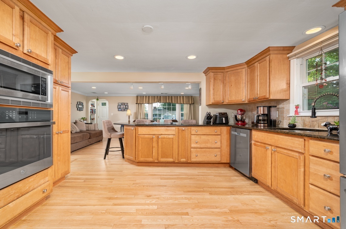 16 Raymond Place Cromwell CT 06416