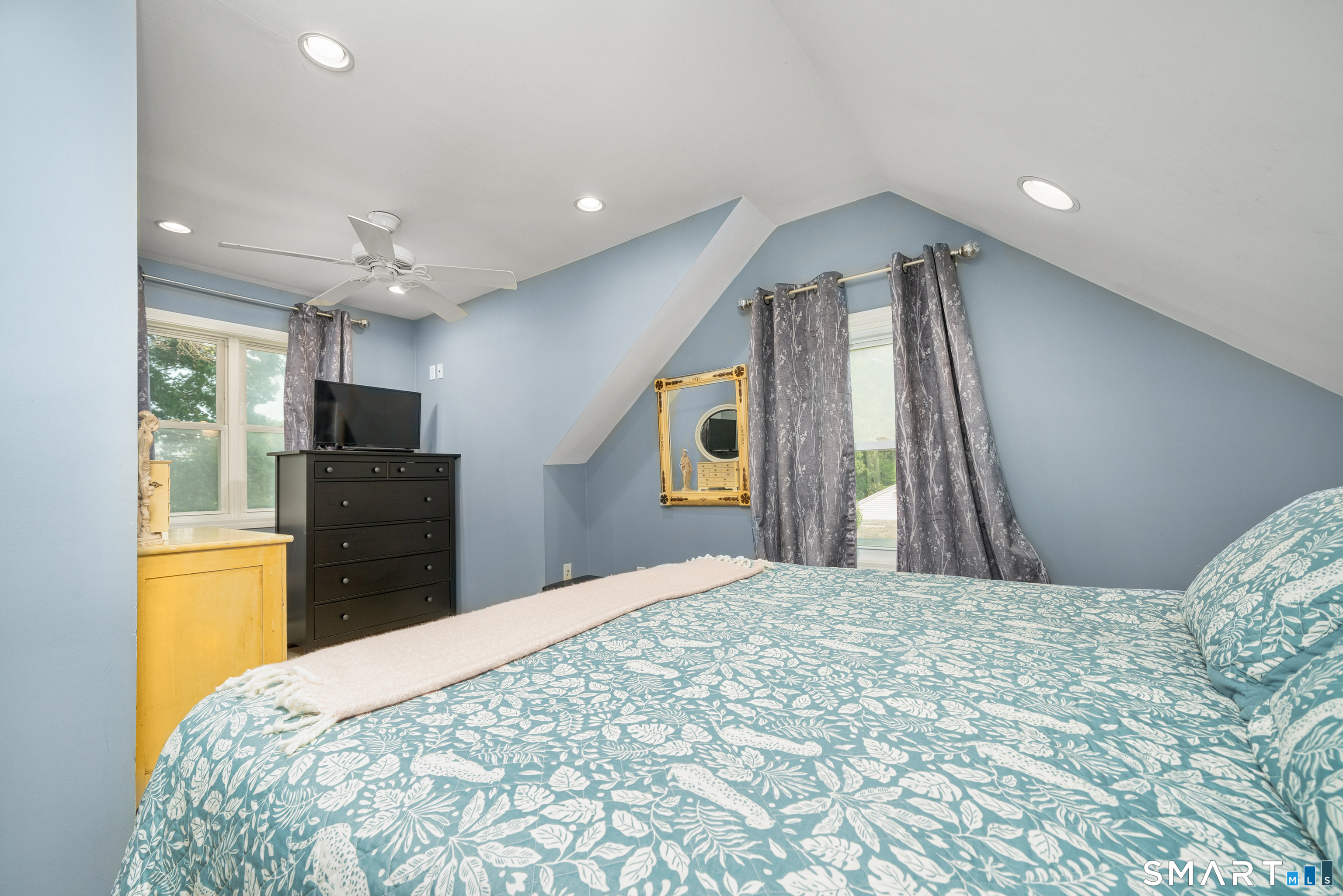16 Raymond Place Cromwell CT 06416