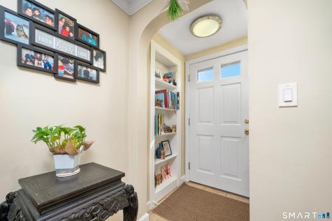 16 Raymond Place Cromwell CT 06416