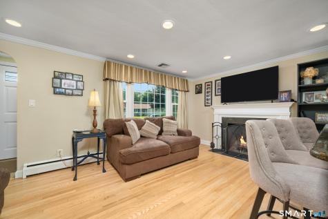 16 Raymond Place Cromwell CT 06416