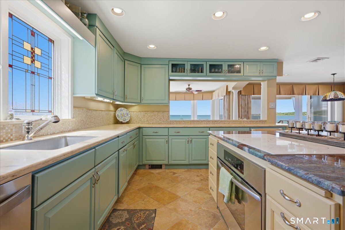 257 West Shore Avenue Groton CT 06340