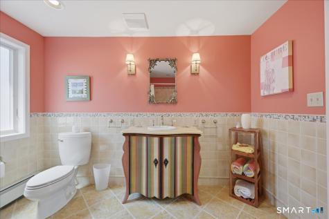 257 West Shore Avenue Groton CT 06340