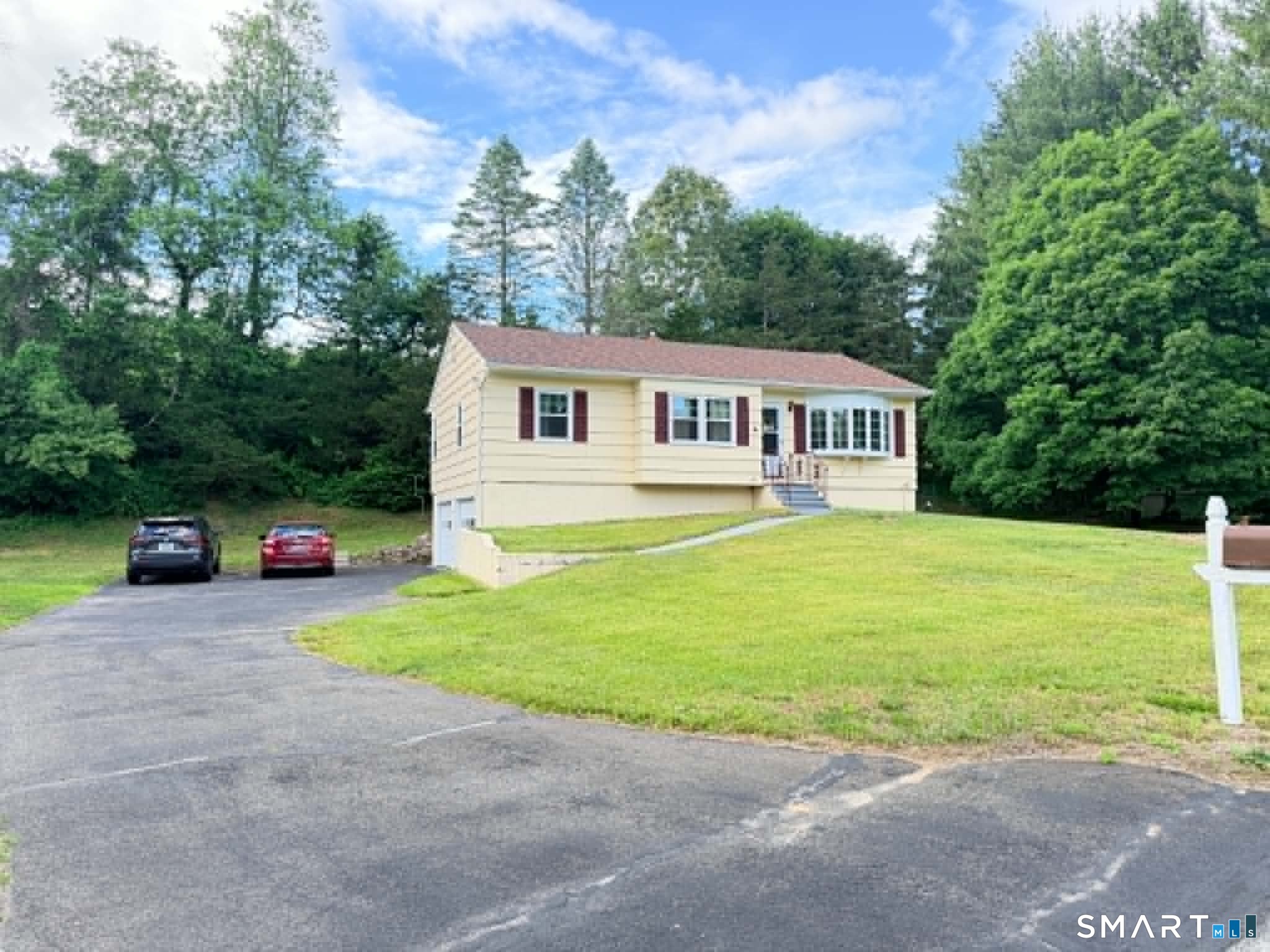 4 Cherry Heights Terrace Newtown CT 06482