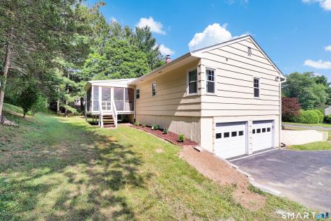 4 Cherry Heights Terrace Newtown CT 06482