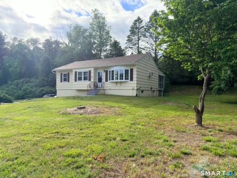 4 Cherry Heights Terrace Newtown CT 06482