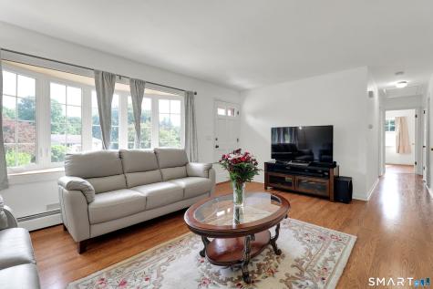 4 Cherry Heights Terrace Newtown CT 06482
