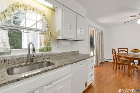 4 Cherry Heights Terrace Newtown CT 06482