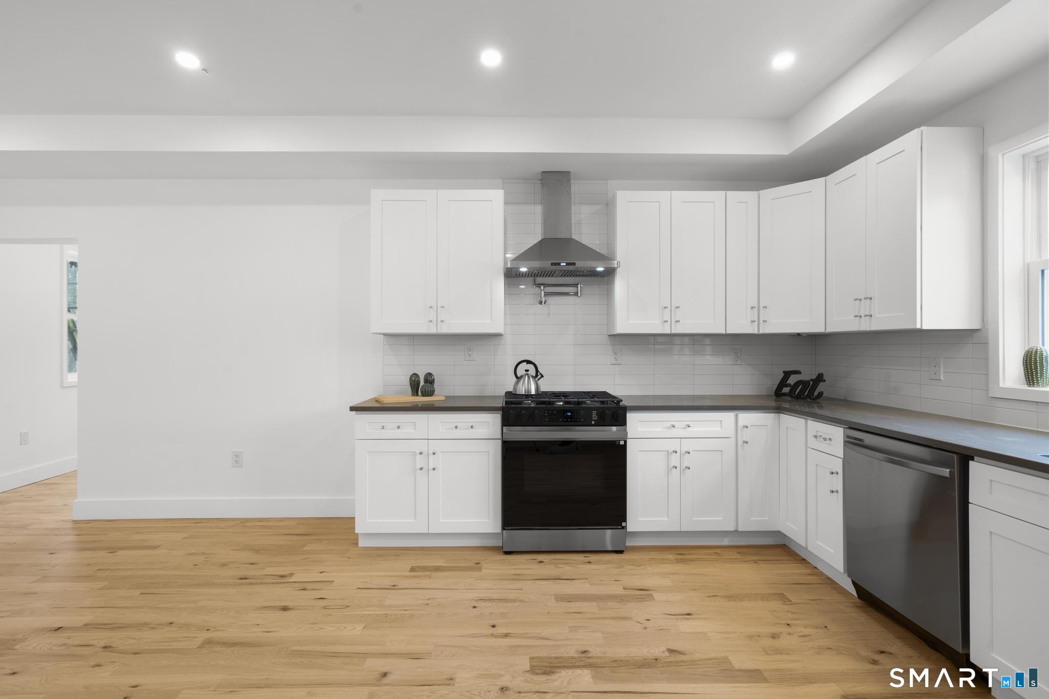 244 Cow Hill Road Clinton CT 06413